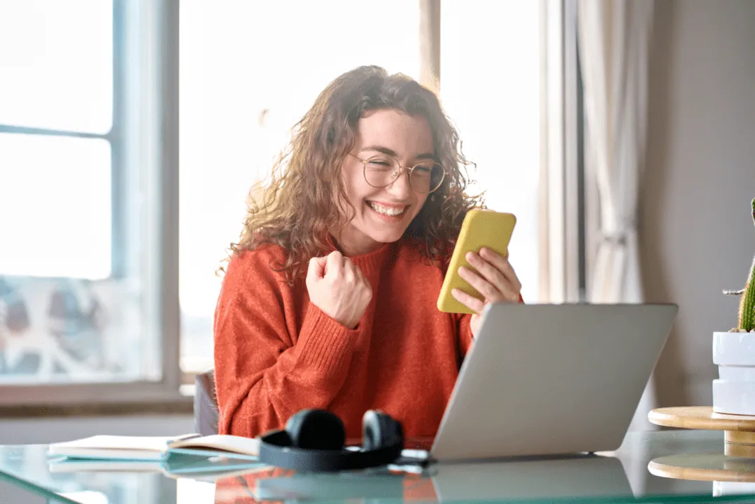 New hire getting started with onboarding program
